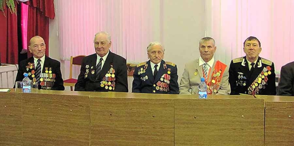 Урок  мужества &quot;Землю защищая, Родину спасал, шел солдат…&quot;